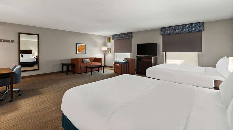 Hampton Inn & Suites Fort Belvoir Room