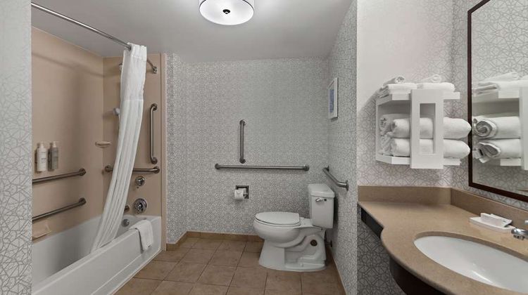 Hampton Inn & Suites Fort Belvoir Room