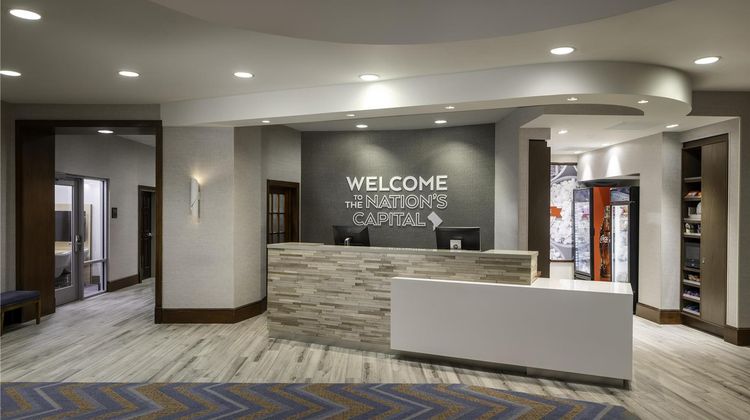 Hampton Inn Washington DC-Convention Ctr Lobby