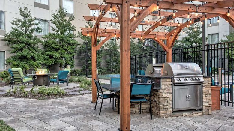 <b>Homewood Suites Leesburg Exterior</b>. Images powered by <a href="https://iceportal.shijigroup.com/" title="IcePortal" target="_blank">IcePortal</a>.