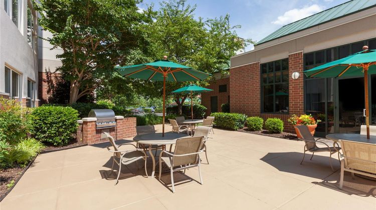 Homewood Suites by Hilton Falls Church Exterior