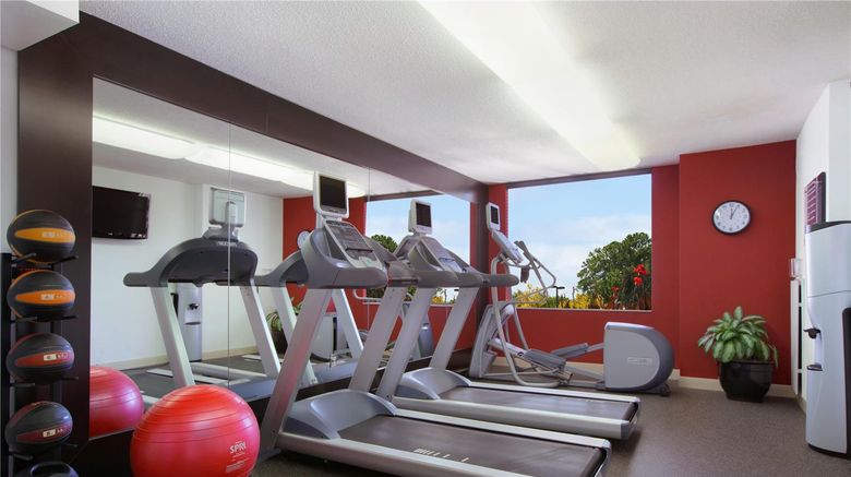 <b>Homewood Suites by Hilton Falls Church Health</b>. Images powered by <a href="https://iceportal.shijigroup.com/" title="IcePortal" target="_blank">IcePortal</a>.