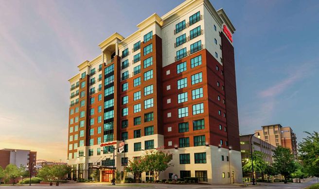 Hampton Inn & Suites National Harbor Exterior