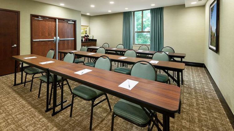 Hampton Inn & Suites National Harbor Meeting