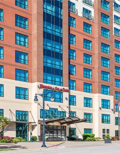Hampton Inn & Suites National Harbor