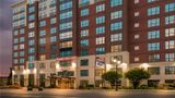 Hampton Inn & Suites National Harbor Exterior