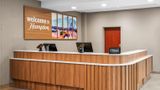 Hampton Inn & Suites National Harbor Lobby