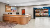 Hampton Inn & Suites National Harbor Lobby