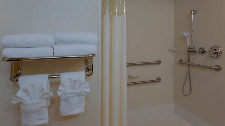 <b>Hampton Inn Warrenton Room</b>. Images powered by <a href="https://iceportal.shijigroup.com/" title="IcePortal" target="_blank">IcePortal</a>.