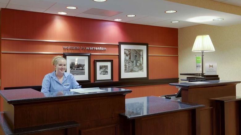 <b>Hampton Inn Warrenton Lobby</b>. Images powered by <a href="https://iceportal.shijigroup.com/" title="IcePortal" target="_blank">IcePortal</a>.