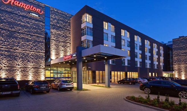 Hampton by Hilton Warsaw Airport Exterior