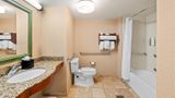 Hampton Inn & Suites Central Room