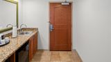 Hampton Inn & Suites Central Other