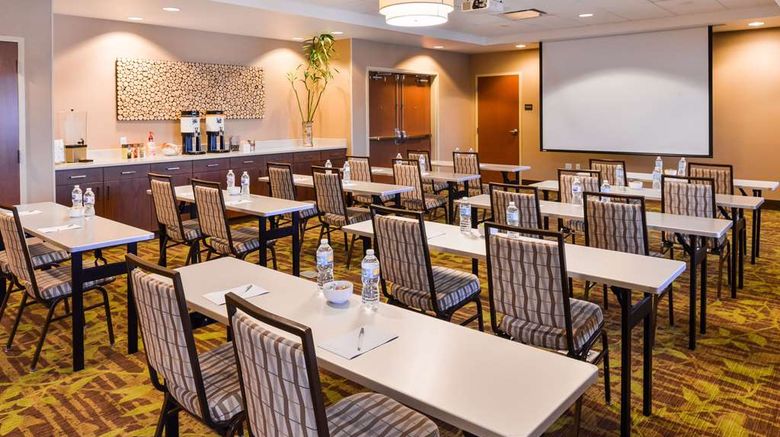 <b>Hampton Inn & Suites Boulder-North Meeting</b>. Images powered by <a href="https://iceportal.shijigroup.com/" title="IcePortal" target="_blank">IcePortal</a>.