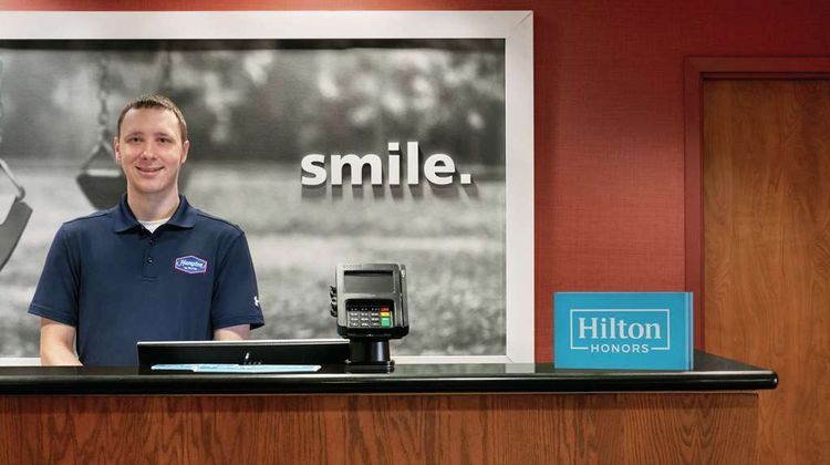 Hampton Inn & Suites Enid Lobby