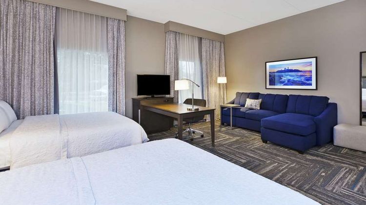 Hampton Inn & Suites Ogunquit Room