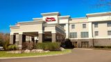 <b>Hampton Inn & Suites Ogunquit Exterior</b>. Images powered by <a href="https://iceportal.shijigroup.com/" title="IcePortal" target="_blank">IcePortal</a>.