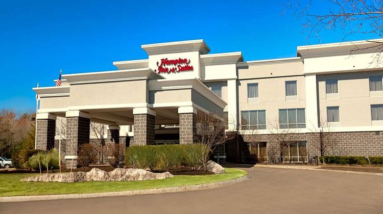 Hampton Inn & Suites Ogunquit Exterior