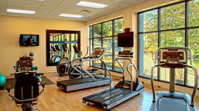 <b>Hampton Inn Wheeling Health</b>. Images powered by <a href="https://iceportal.shijigroup.com/" title="IcePortal" target="_blank">IcePortal</a>.