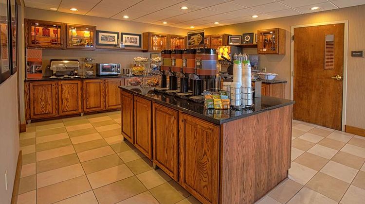 Hampton Inn Wheeling Restaurant