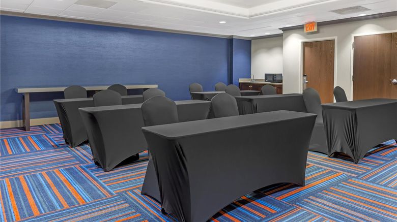 <b>Hampton Inn Washington Meeting</b>. Images powered by <a href="https://iceportal.shijigroup.com/" title="IcePortal" target="_blank">IcePortal</a>.