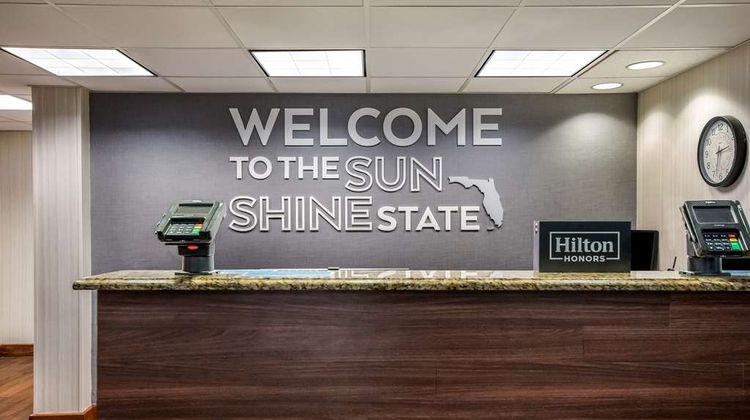 Hampton Inn Winter Haven Lobby
