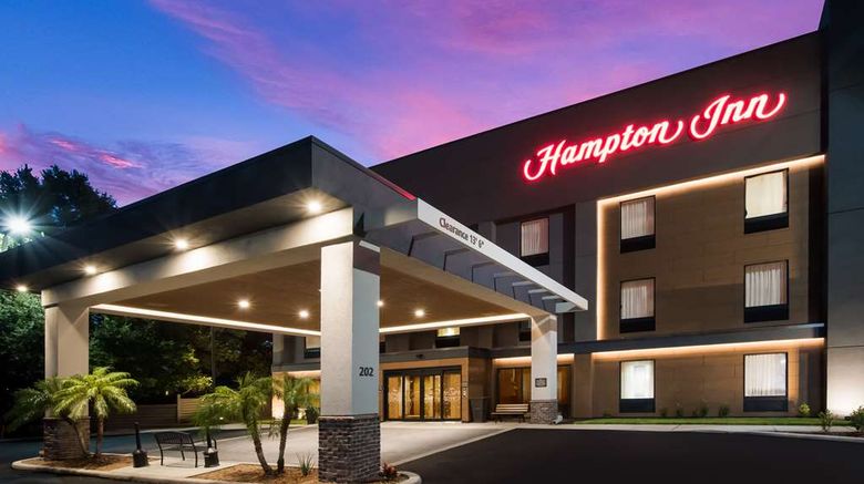 <b>Hampton Inn Winter Haven Exterior</b>. Images powered by <a href="https://iceportal.shijigroup.com/" title="IcePortal" target="_blank">IcePortal</a>.