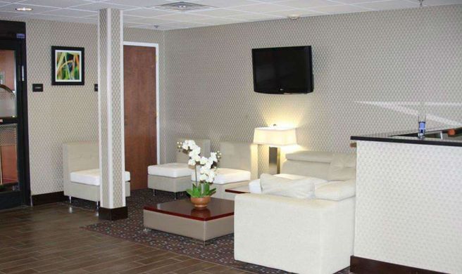 Hampton Inn Williamston Lobby