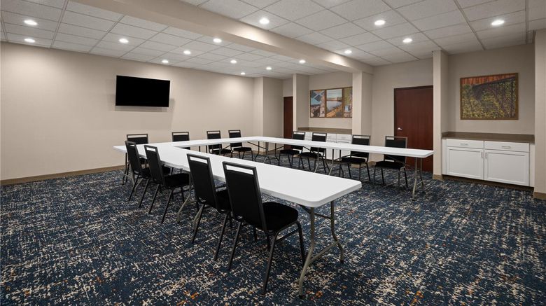 <b>Hampton Inn Winfield/Teays Valley Meeting</b>. Images powered by <a href="https://iceportal.shijigroup.com/" title="IcePortal" target="_blank">IcePortal</a>.