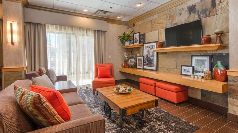 <b>Hampton Inn Wilkesboro Lobby</b>. Images powered by <a href="https://iceportal.shijigroup.com/" title="IcePortal" target="_blank">IcePortal</a>.