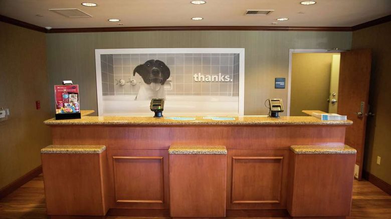 <b>Hampton Inn Mountain Home Lobby</b>. Images powered by <a href="https://iceportal.shijigroup.com/" title="IcePortal" target="_blank">IcePortal</a>.