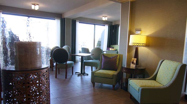 Hampton Inn University/Mall Area Lobby