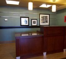 Hampton Inn University/Mall Area Lobby
