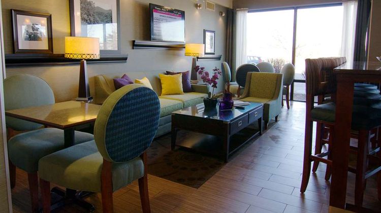 Hampton Inn University/Mall Area Lobby