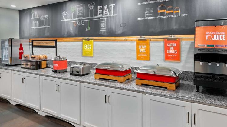 Hampton Inn Hartford/Airport Restaurant