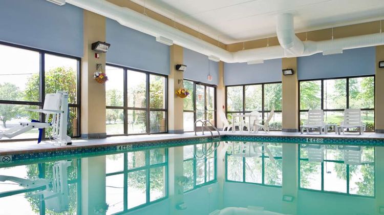 Hampton Inn Wooster Pool
