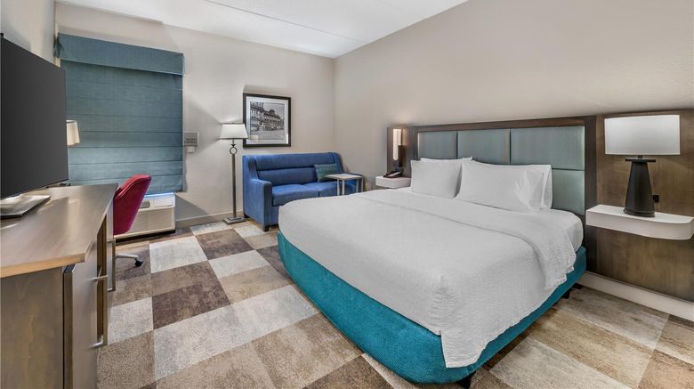 <b>Hampton Inn Wooster Room</b>. Images powered by <a href="https://iceportal.shijigroup.com/" title="IcePortal" target="_blank">IcePortal</a>.