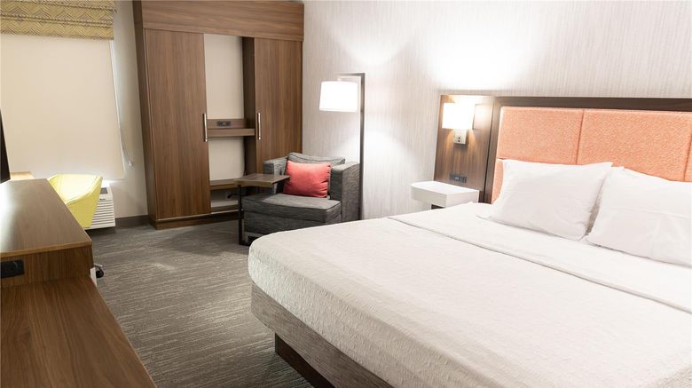 <b>Hampton Inn Williamsport Downtown Room</b>. Images powered by <a href="https://iceportal.shijigroup.com/" title="IcePortal" target="_blank">IcePortal</a>.