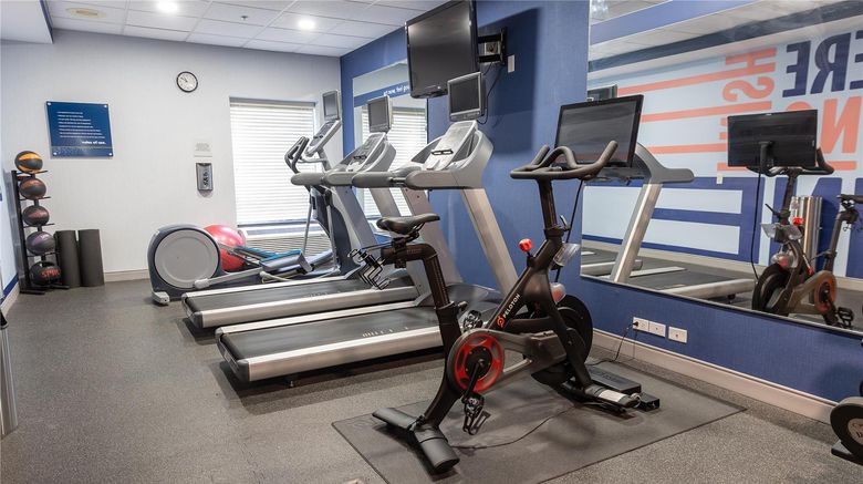 <b>Hampton Inn Williamsport Downtown Health</b>. Images powered by <a href="https://iceportal.shijigroup.com/" title="IcePortal" target="_blank">IcePortal</a>.