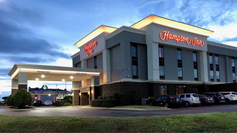 Hampton Inn Warner Robins Exterior. Images powered by <a href="https://iceportal.shijigroup.com" target="_blank" rel="noopener">Ice Portal</a>.