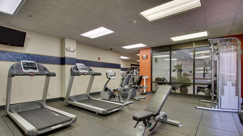 <b>Hampton Inn Warner Robins Health</b>. Images powered by <a href="https://iceportal.shijigroup.com/" title="IcePortal" target="_blank">IcePortal</a>.
