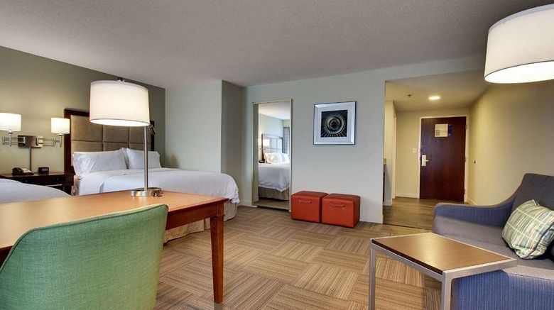 <b>Hampton Inn Warner Robins Room</b>. Images powered by <a href="https://iceportal.shijigroup.com/" title="IcePortal" target="_blank">IcePortal</a>.