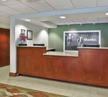 Hampton Inn White River Junction Lobby
