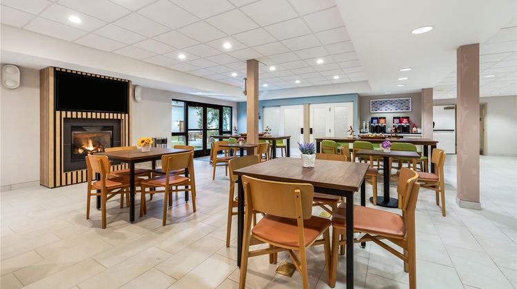 Hampton Inn White River Junction Lobby