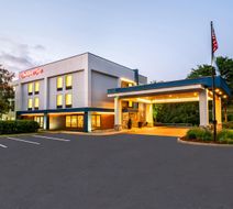 Hampton Inn White River Junction Exterior