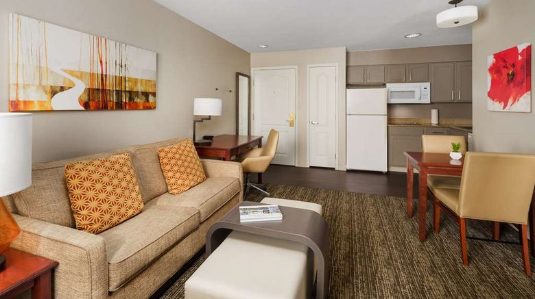 <b>Homewood Suites Providence-Warwick Room</b>. Images powered by <a href="https://iceportal.shijigroup.com/" title="IcePortal" target="_blank">IcePortal</a>.