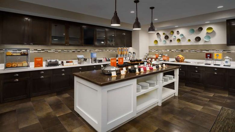 <b>Homewood Suites Providence-Warwick Restaurant</b>. Images powered by <a href="https://iceportal.shijigroup.com/" title="IcePortal" target="_blank">IcePortal</a>.