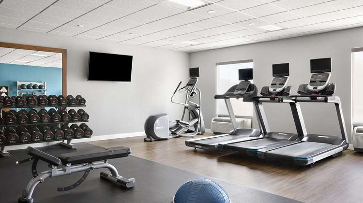 Hampton Inn & Suites New Haven Health