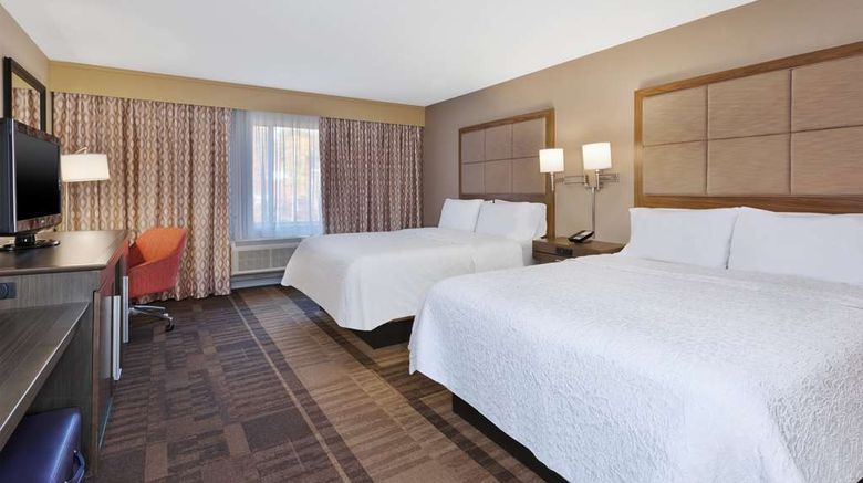 <b>Hampton Inn Waterbury Room</b>. Images powered by <a href="https://iceportal.shijigroup.com/" title="IcePortal" target="_blank">IcePortal</a>.