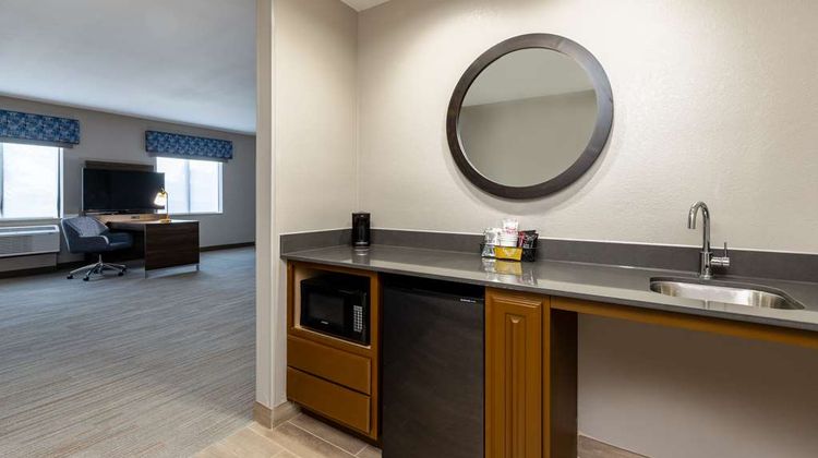 Hampton Inn & Suites Woodward Room